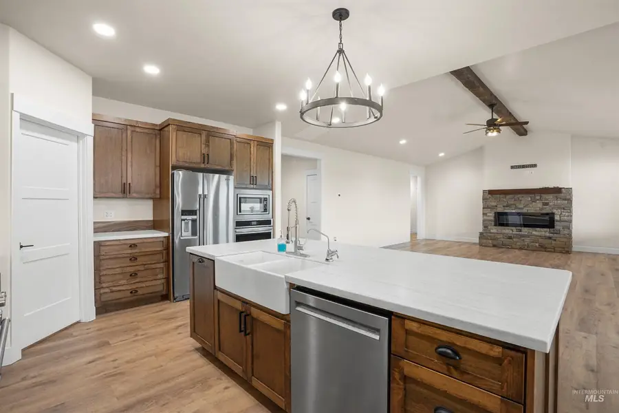 221 S 30 W, Burley, ID 83318 - #2