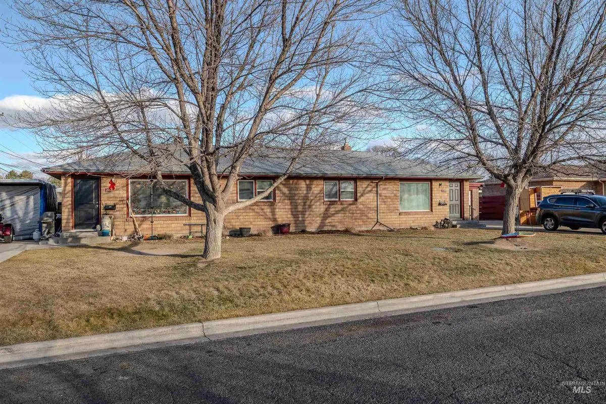 280-290 Carney Street, Twin Falls, ID 83301 - #1