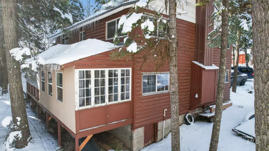 654 Bings Rd, Cascade, ID 83611 - #2