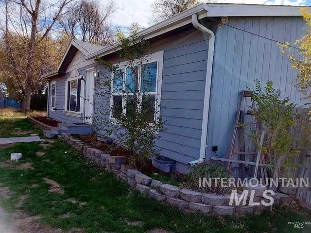 13735 SW Eisenhower Cir, Mountain Home, ID 83647 - #2