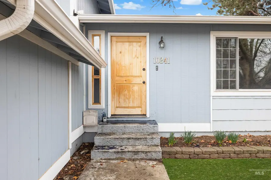 10241 W Guinevere Dr, Boise, ID 83704 - #3