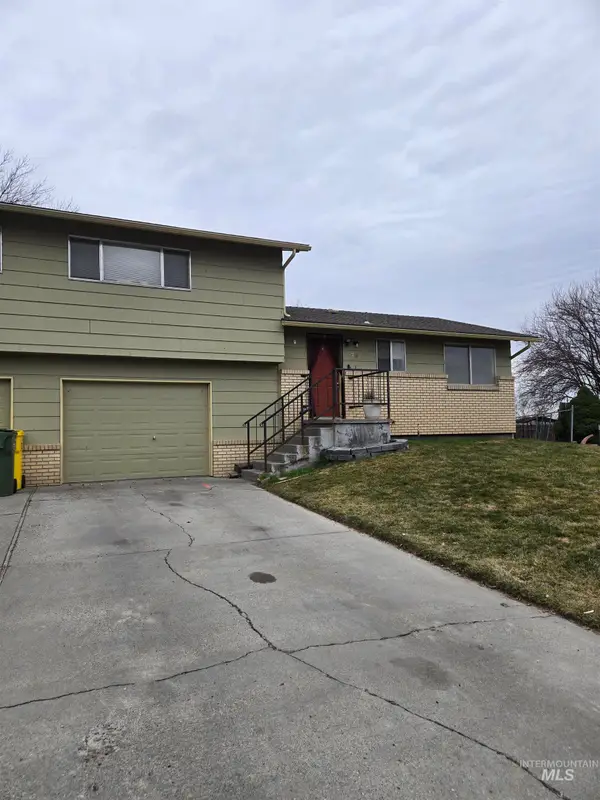 798 Skyhawk Drive, Ontario, OR 97914