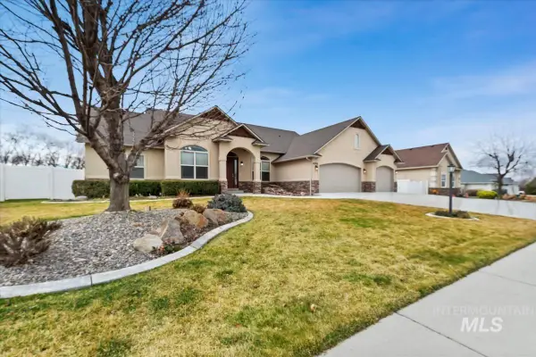 4243 E Switzer, Nampa, ID 83686