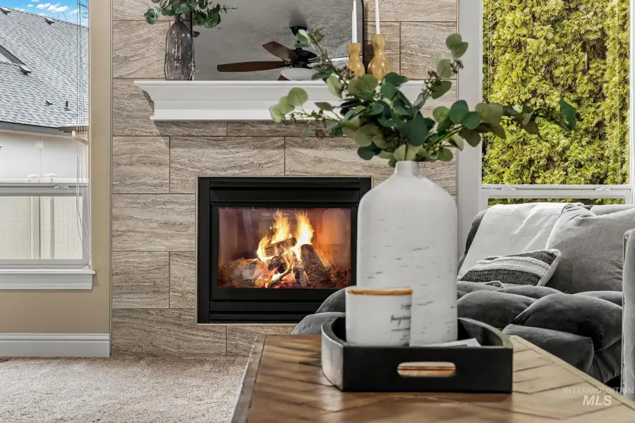 242 E Ryegate Dr, Meridian, ID 83646 - #3