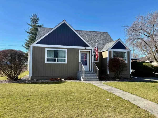 1302 4th Street, Clarkston, WA 99403