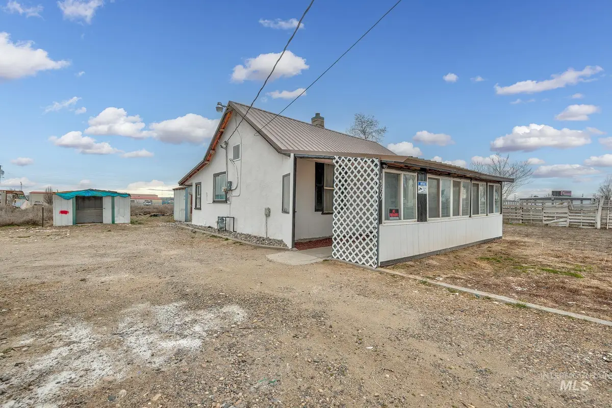 1569 Nw 9th St, Ontario, OR 97914 - #1