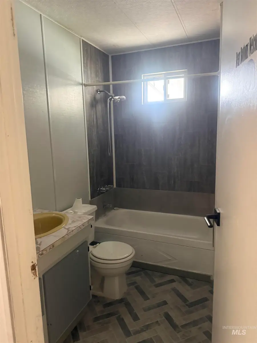 31 S Rose, Meridian, ID 83642 - #3