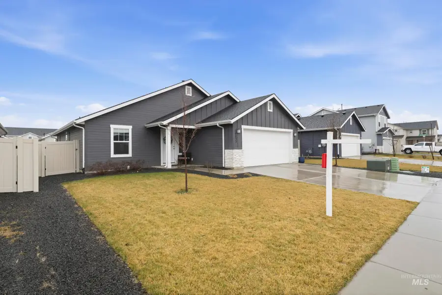 10435 Rockaway Ridge St, Nampa, ID 83687 - #2