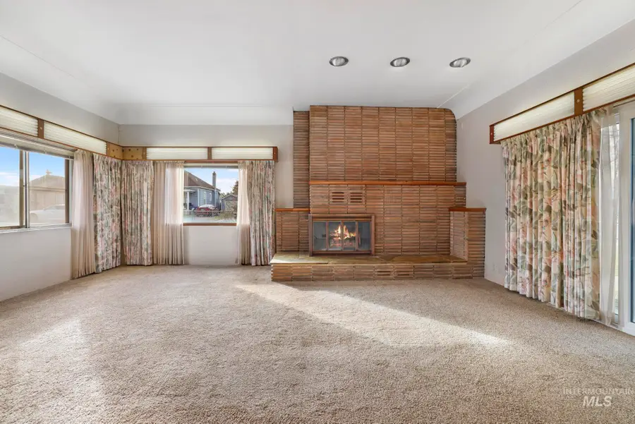 320 Locust St, Twin Falls, ID 83301 - #3