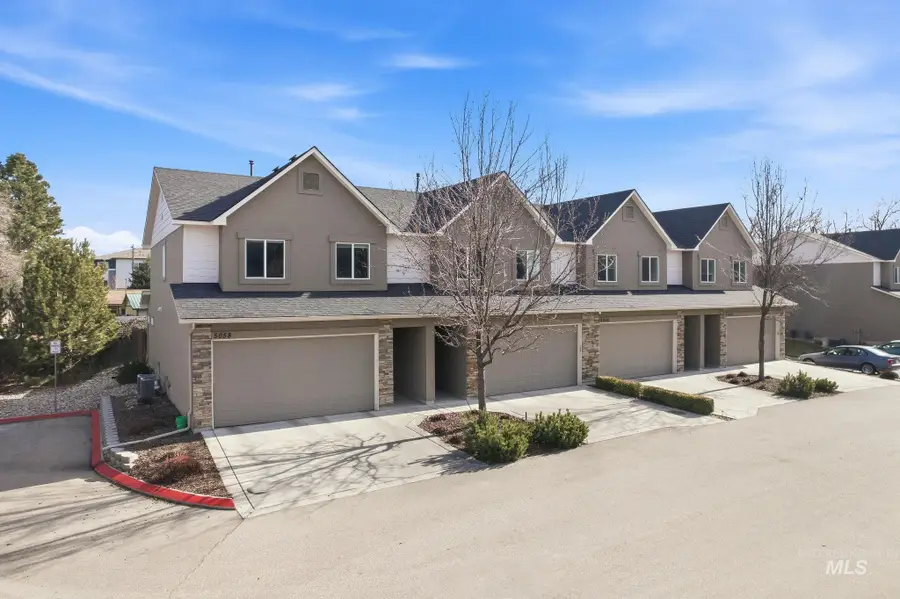 5056 N Alworth St, Garden City, ID 83714 - #3