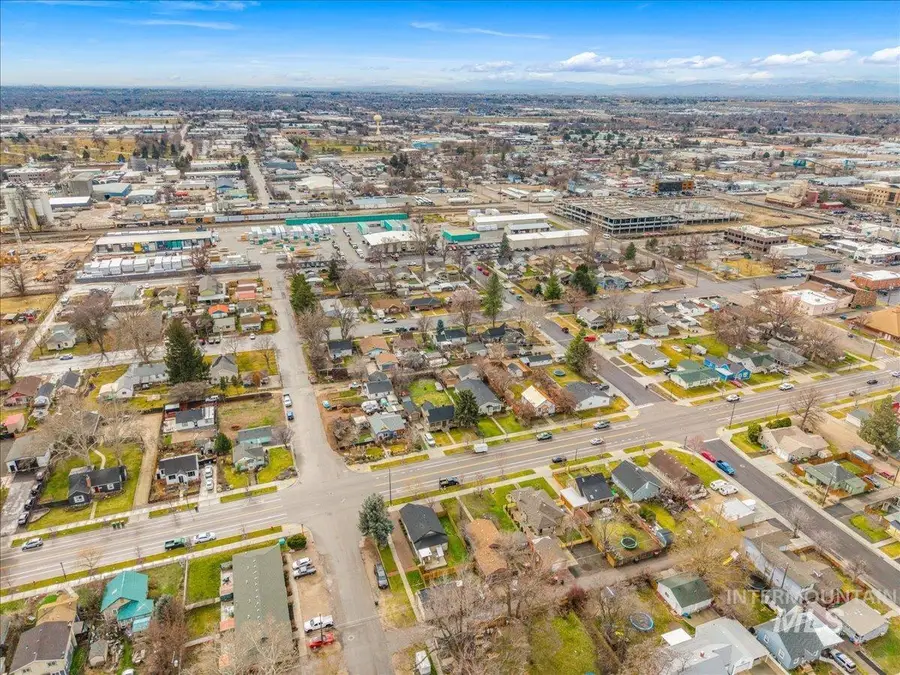 432 E Pine, Meridian, ID 83642 - #3