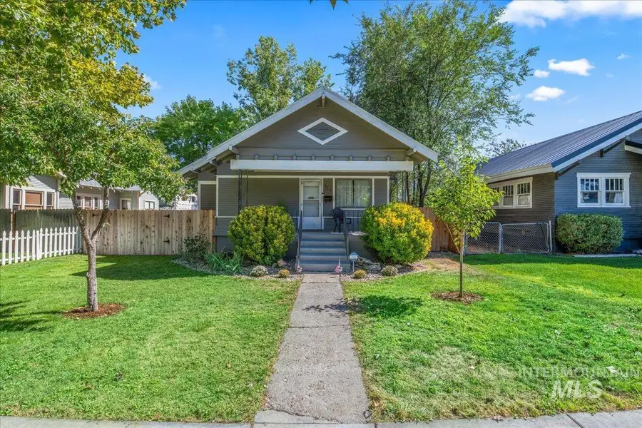 512 9th Ave S, Nampa, ID 83651 - #2