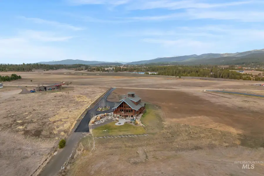 171 Finn Lane #Suite 200, McCall, ID 83638 - #2