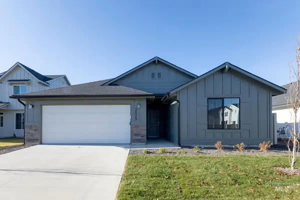 6679 W Redwood Creek Dr, Meridian, ID 83646