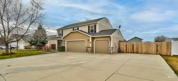 17613 N Armstead Ave, Nampa, ID 83687