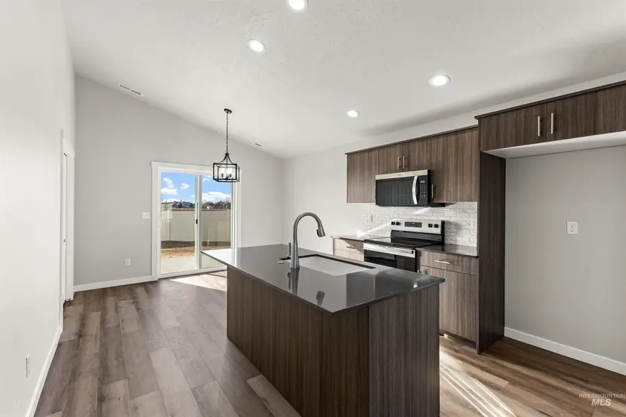 5413 S Desert Cactus Ave, Meridian, ID 83642 - #3