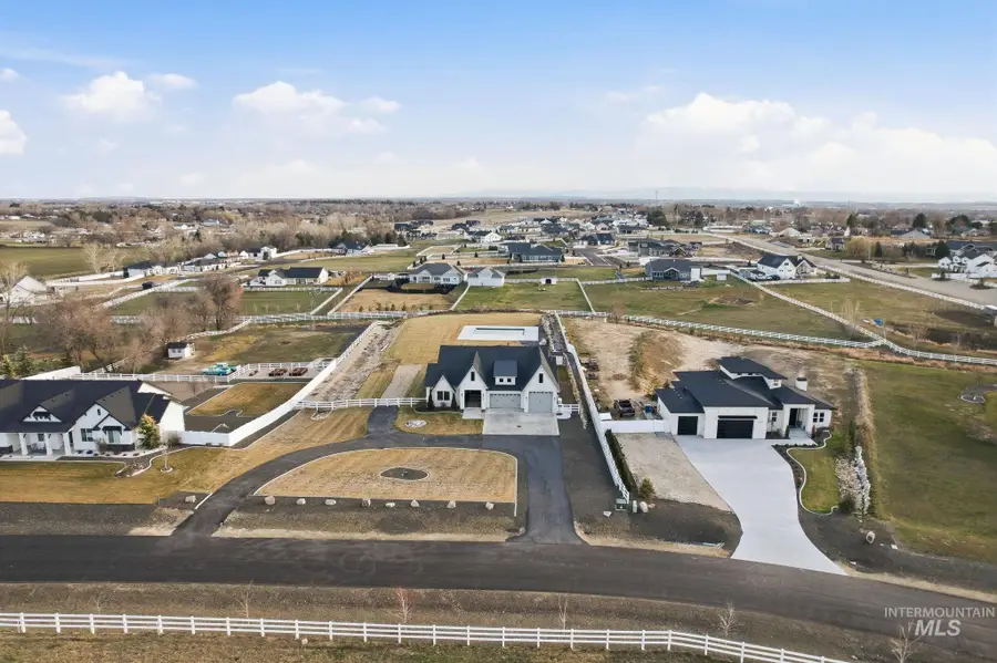 14947 Red Barn Ct, Caldwell, ID 83607 - #3