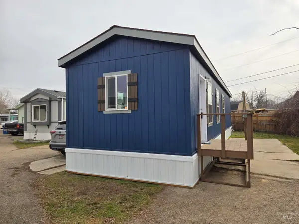 816 N Midland Blvd #01, Nampa, ID 83651