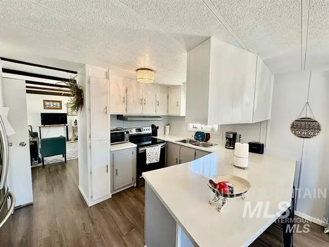 5573 Fairfax Ln, Boise, ID 83714 - #2