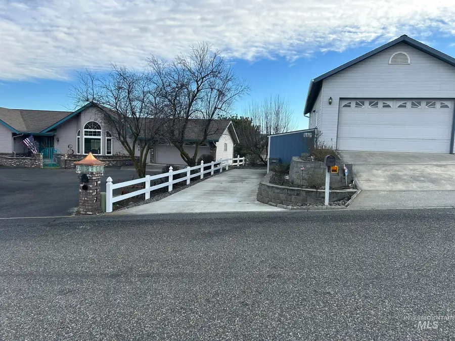 435 Teresa Court, Clarkston, WA 99403 - #2