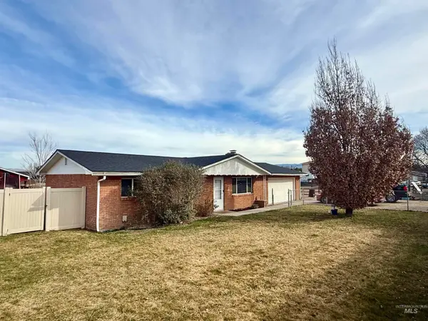 3890 E Victory Rd, Meridian, ID 83642