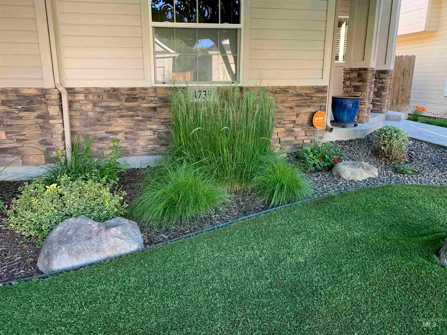 4739 S S Silvermaple Ave, Boise, ID 83709 - #3