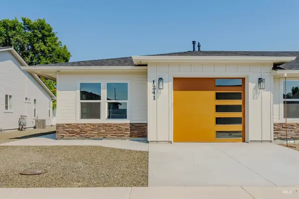 1241 Phillips Circle, Ontario, OR 97914