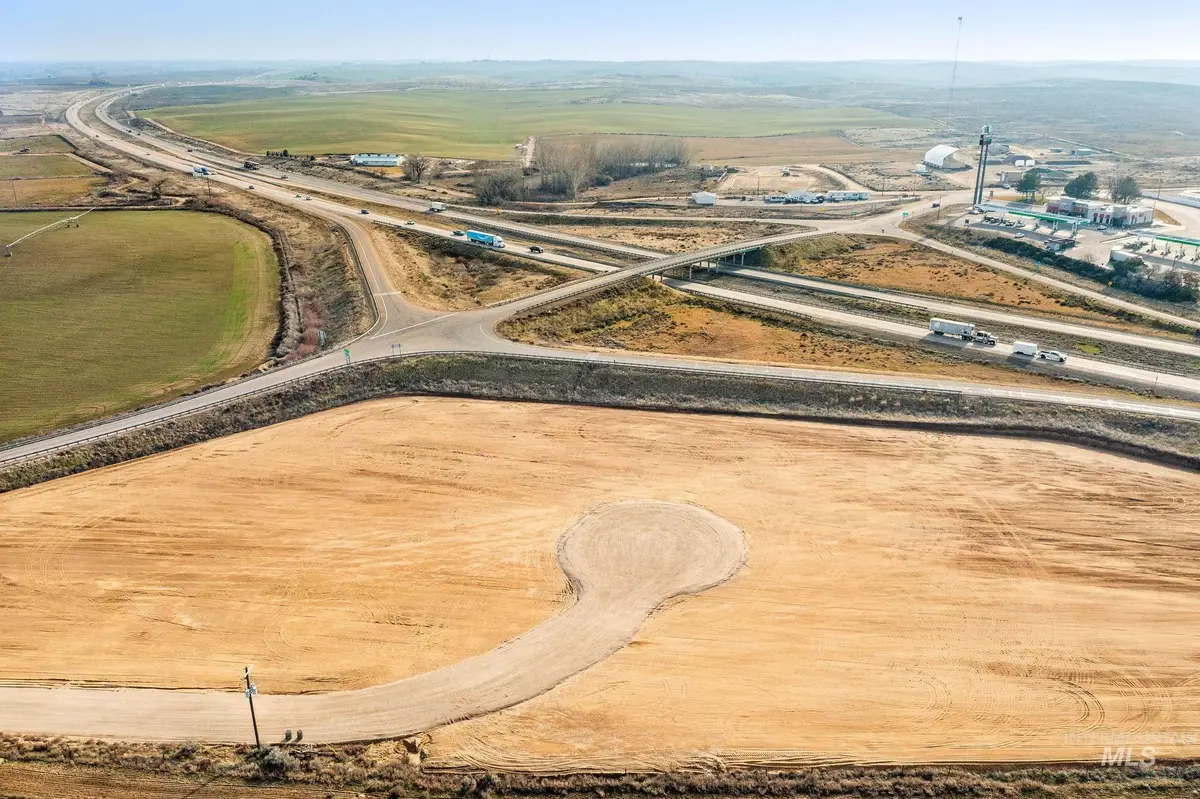 5400-5404 Black Canyon Rd., Caldwell, ID 83607 - #1