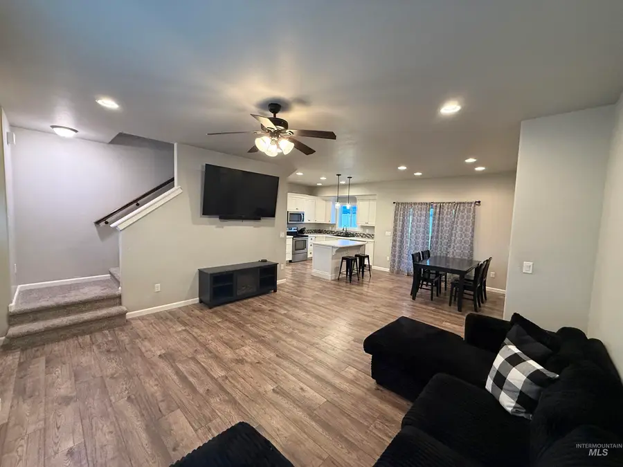 1079 Maplewood St, Burley, ID 83318 - #3