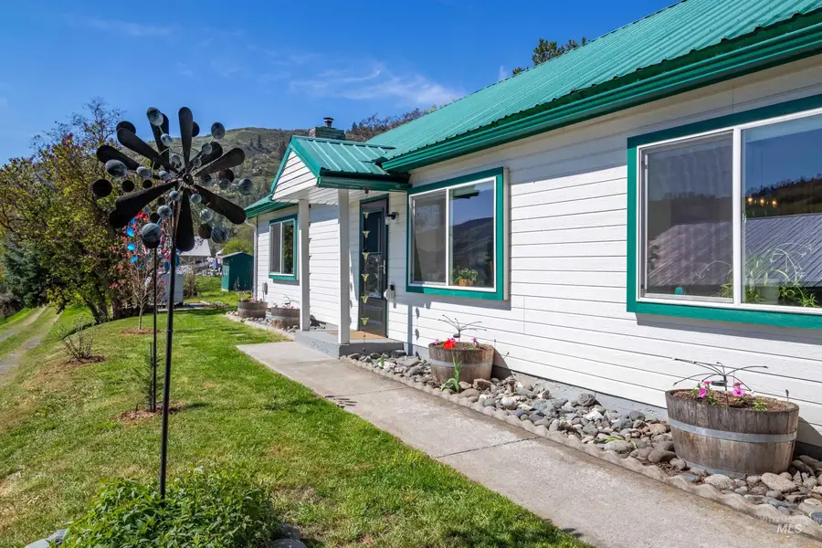 305 3rd Street, Juliaetta, ID 83535 - #2