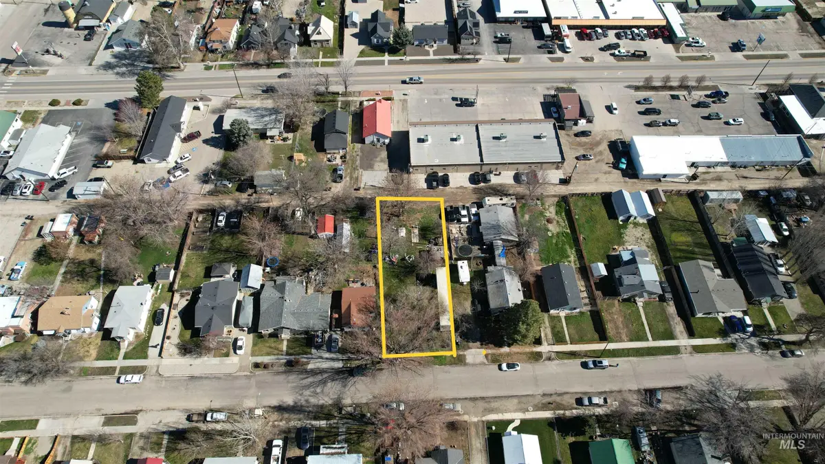 804 S Commercial, Emmett, ID 83617 - #1