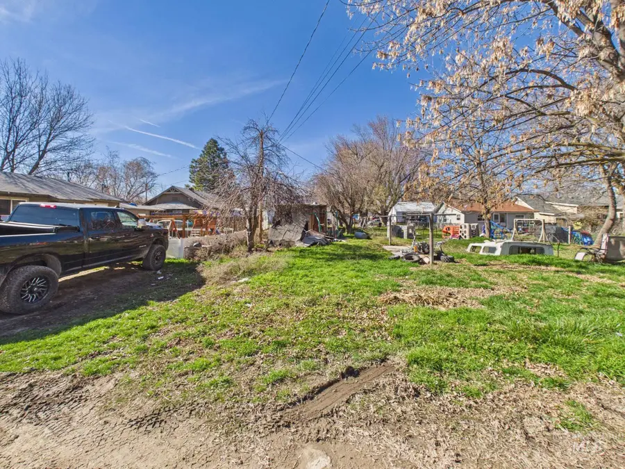 804 S Commercial, Emmett, ID 83617 - #3