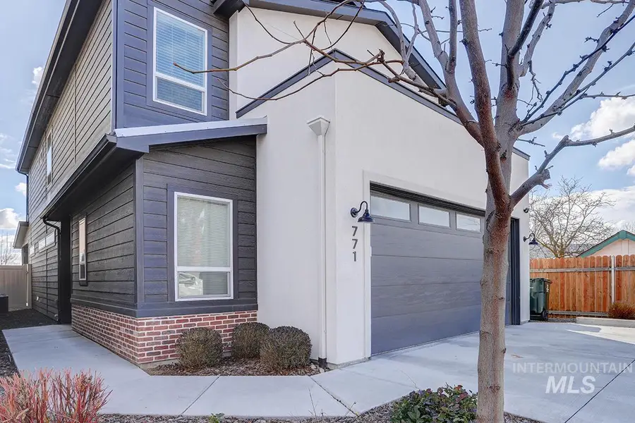 771 E Bissett St, Meridian, ID 83642 - #3