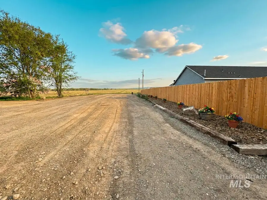 25792 River Road, Grand View, ID 83624 - #3