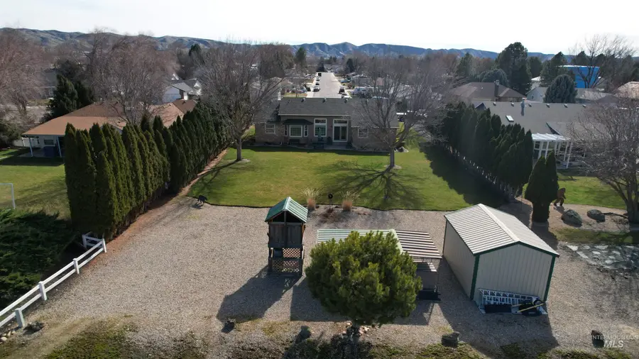 1460 Fernlee St, Emmett, ID 83617 - #3