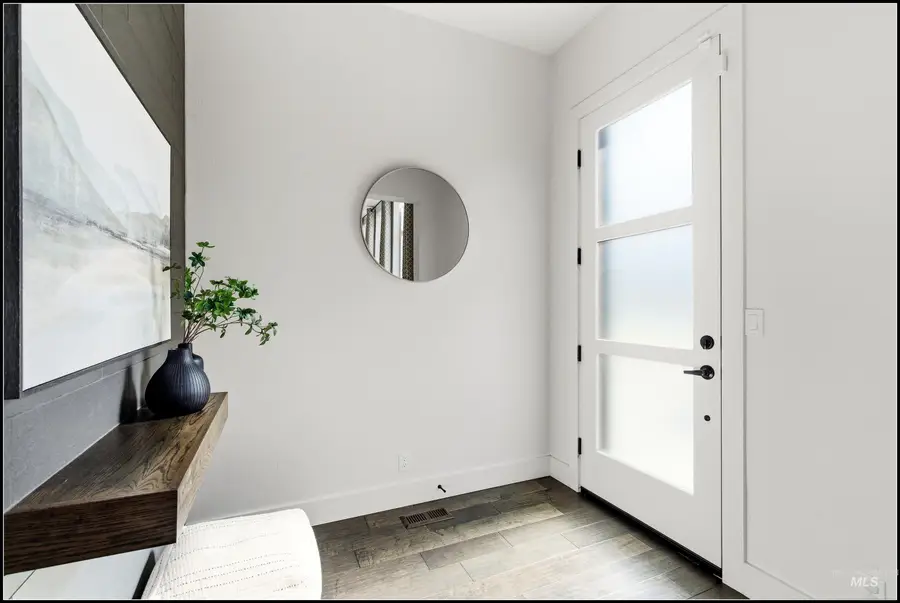 6934 E Highland Valley Rd, Boise, ID 83716 - #3