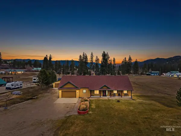 23 Veterinary Way, Garden Valley, ID 83622