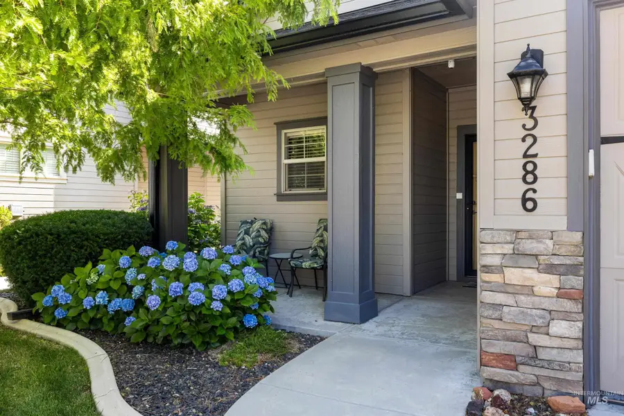 3286 N Gaviola Ave, Meridian, ID 83646 - #3