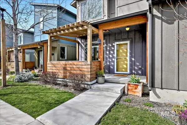 291 E Thurman Mill Lane, Garden City, ID 83714