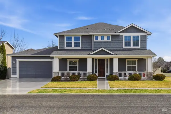 608 N Tresa Pl, Star, ID 83669