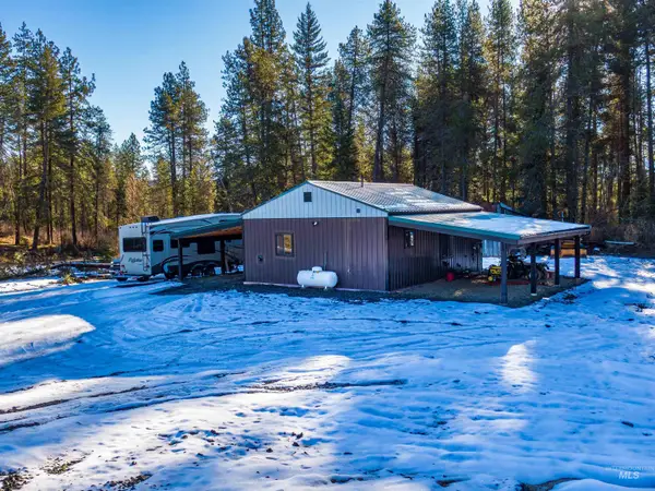 1112 Old Park Rd, Helmer, ID 83823