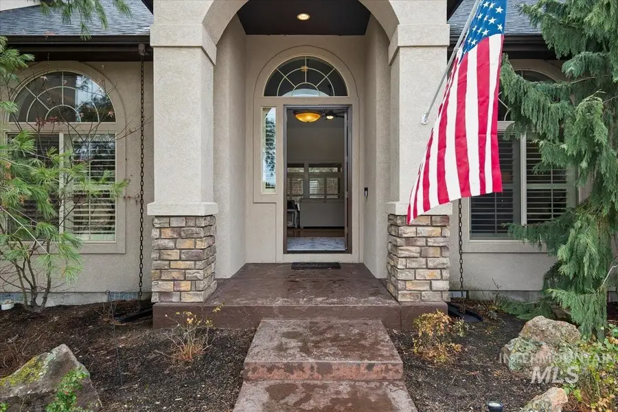 3129 S Silvertip Ln, Meridian, ID 83642 - #2