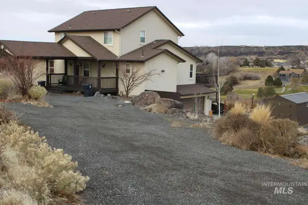 1422 River View Ln, Buhl, ID 83316