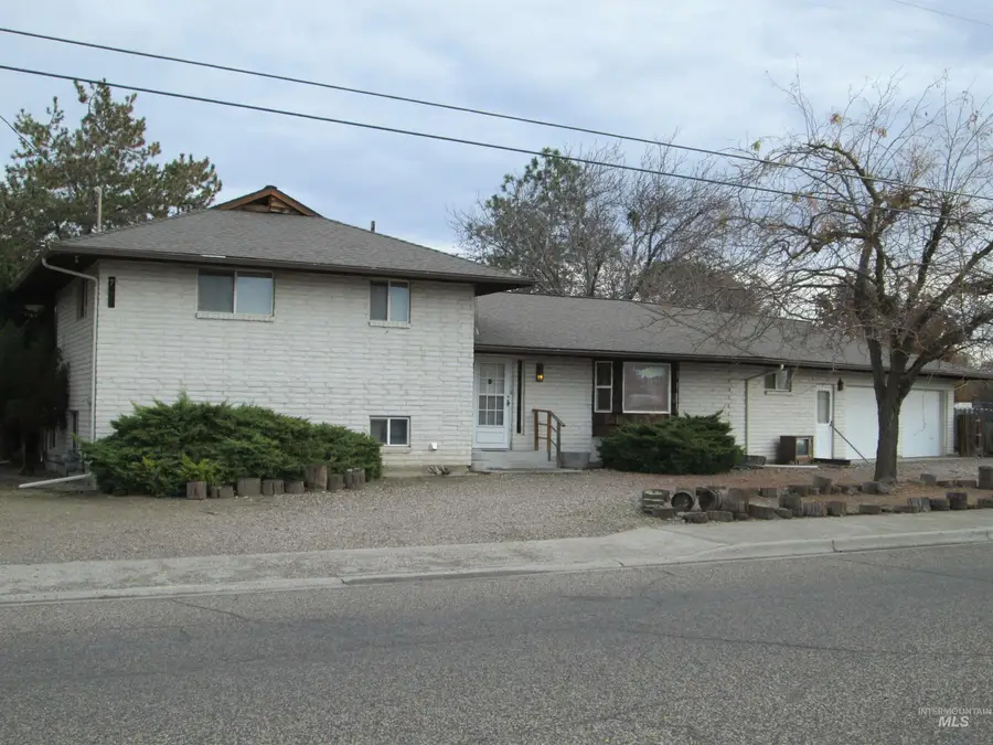 760 Alameda Drive, Ontario, OR 97914 - #2