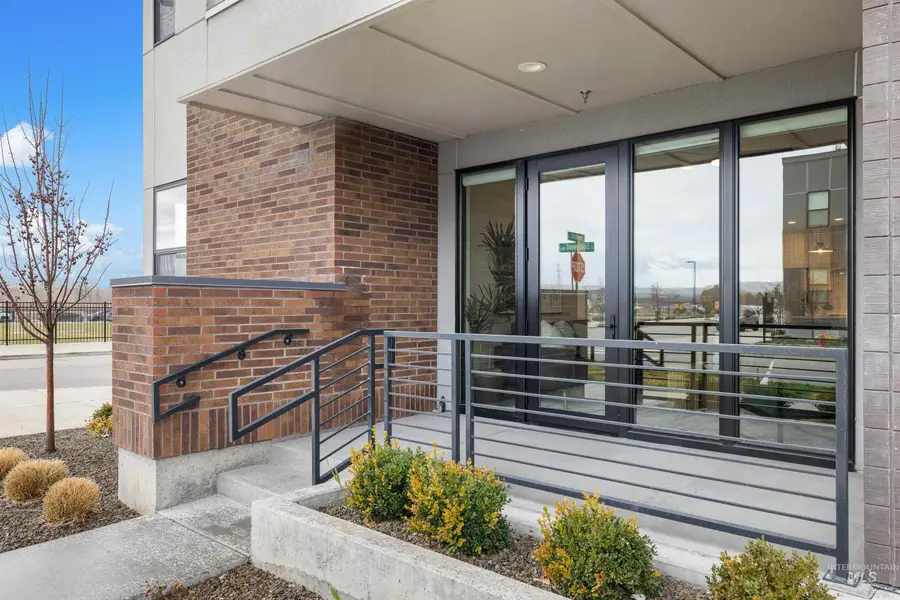 4250 E Haystack St #105, Boise, ID 83716 - #2