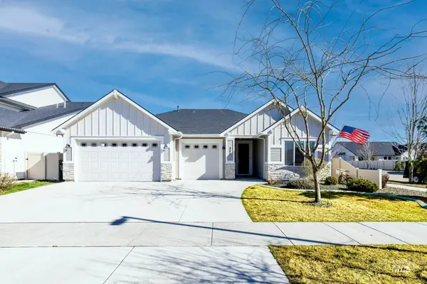 882 E Pascua Dr, Kuna, ID 83634