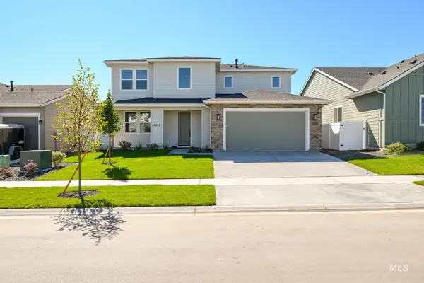 8426 S Wavecrest Ave, Kuna, ID 83634