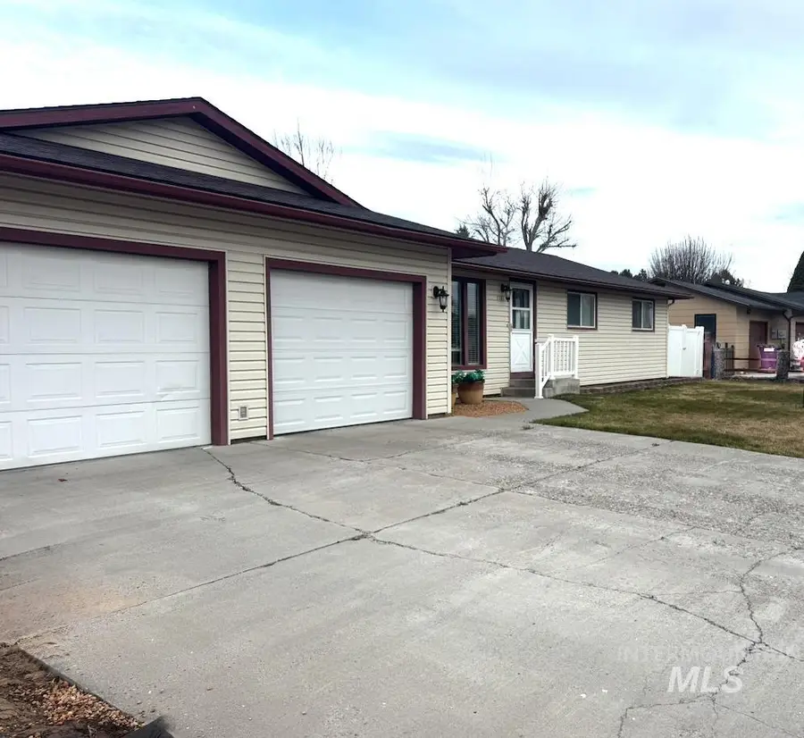 1145 Utah St., Gooding, ID 83330 - #3