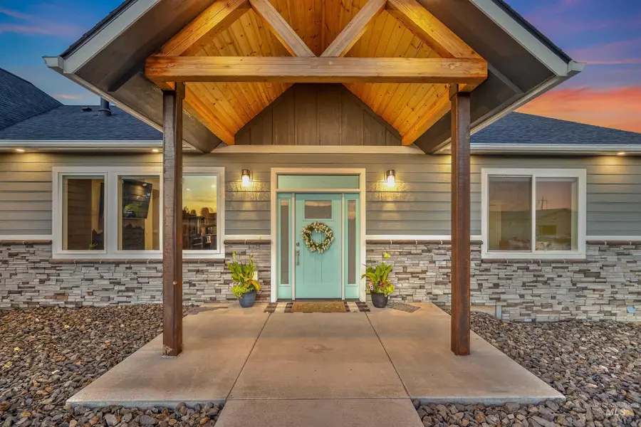 2111 Vinifera Blvd, Lewiston, ID 83501 - #2