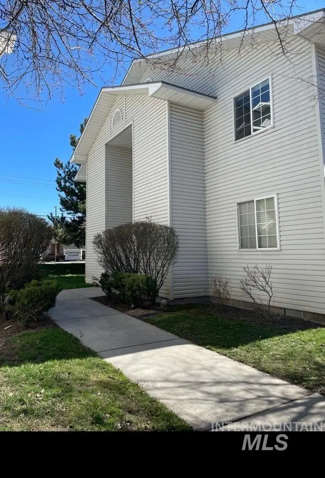 4780 N Fortune Ln, Boise, ID 83714 - #1